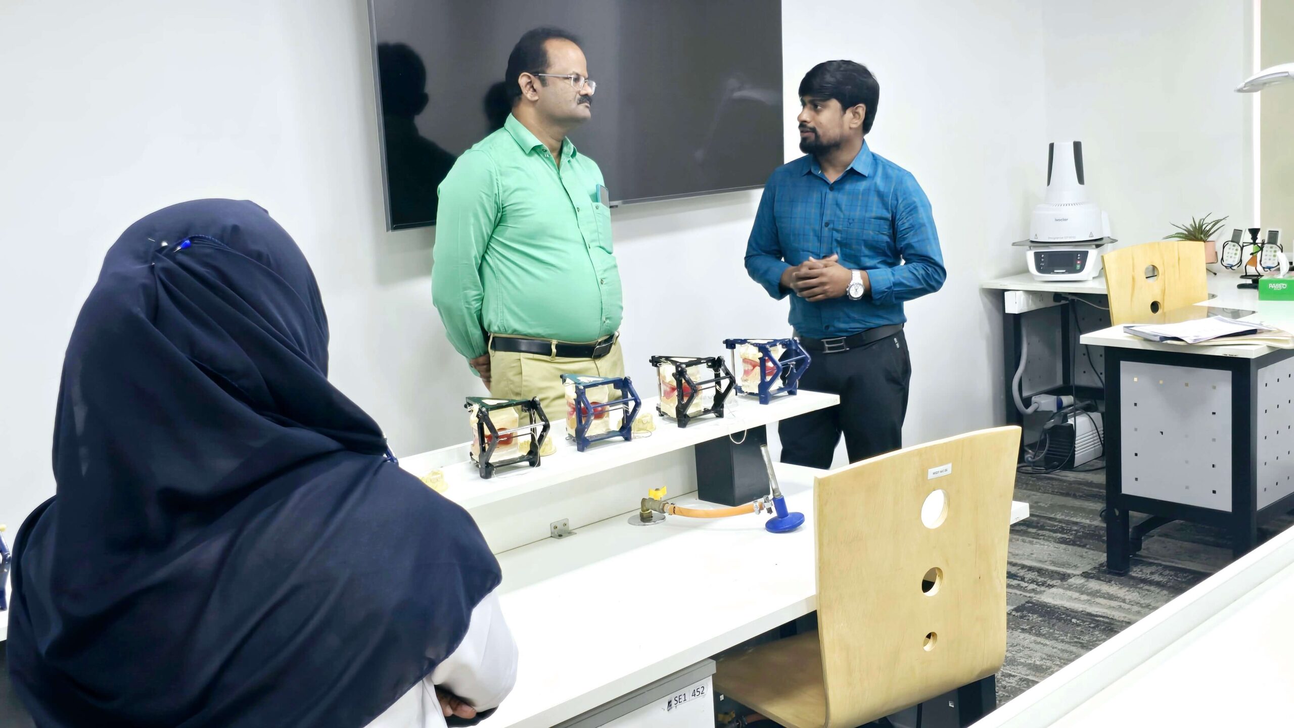 Viva and Practicals Assessment for Dental Lab Technician Students